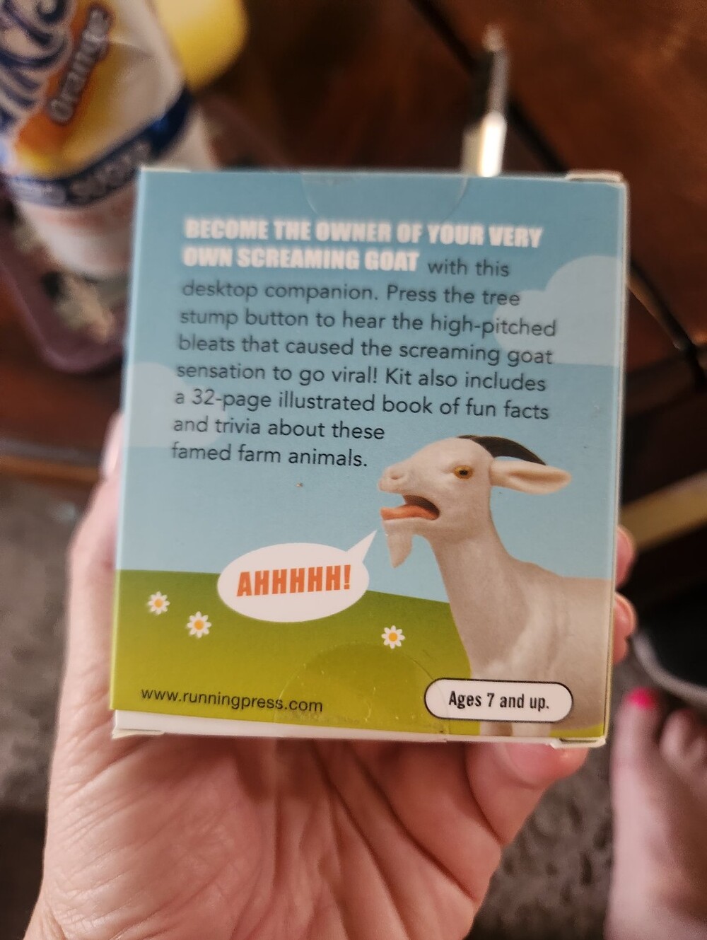 The Screaming Goat Figurine - Picture 2 of 4